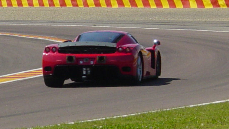 Illustration for article titled What Engine Is In This Ferrari Enzo And Why Is It So Amazing?